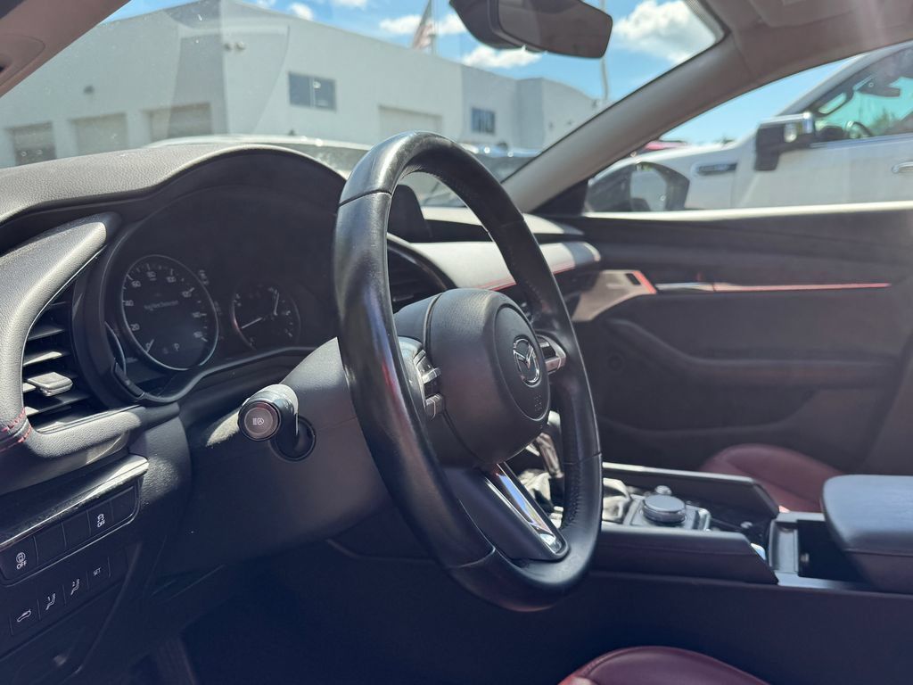 Used 2023 MAZDA MAZDA3 s FWD image 20