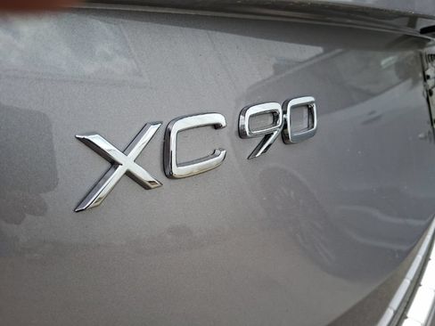 New 2026 Volvo XC90 B5 Plus w/ Protection Package Premier AWD/4WD image 7