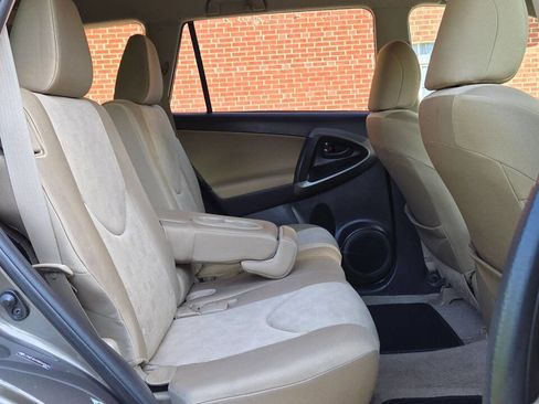 Used 2011 Toyota RAV4 2WD w/ Base L4 Extra Value Pkg image 17