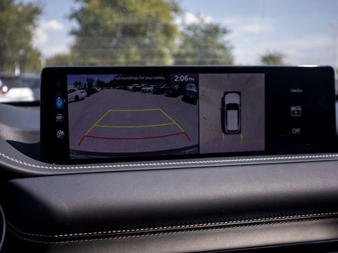 Used 2023 Genesis GV80 3.5T Advanced + w/ Prestige Package image 18