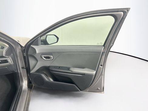 Used 2025 Kia K4 FWD image 31