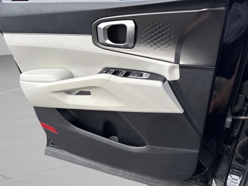 Used 2023 Kia Sorento EX image 17