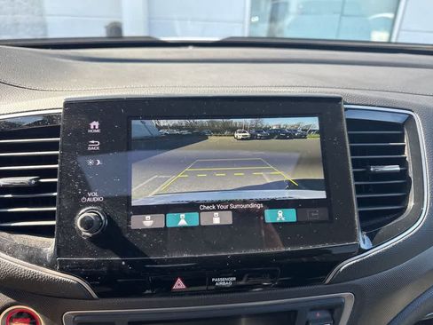 Used 2023 Honda Passport TrailSport image 35