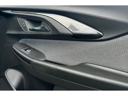 Used 2023 Chevrolet TrailBlazer LT image 18