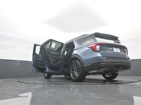 New 2026 Ford Explorer ST image 43