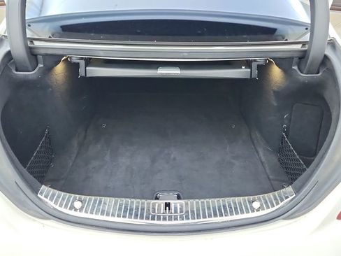 Used 2017 Mercedes-Benz S 550 Sedan image 9
