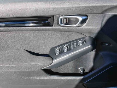 Certified 2024 Honda Civic EX image 21