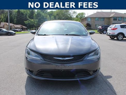 Used 2015 Chrysler 200 S FWD image 3