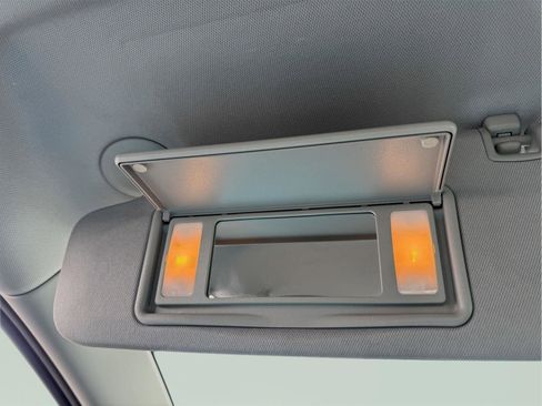 Used 2025 Chevrolet Malibu LT image 28