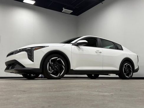 Used 2025 Kia K4 EX FWD image 5