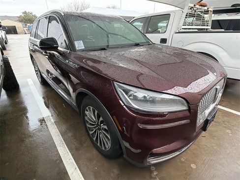 Used 2022 Lincoln Aviator Reserve image 2