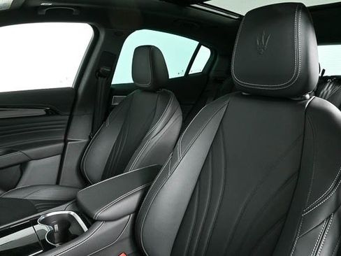 New 2025 Maserati Grecale Modena image 5