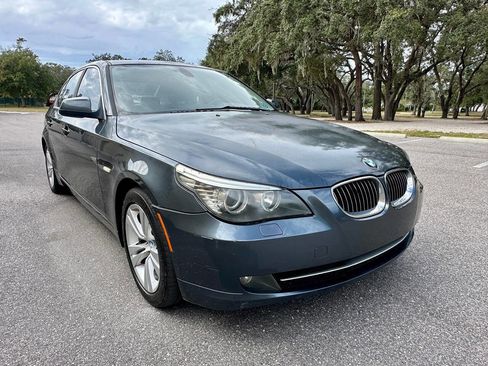 Used 2010 BMW 528i Sedan image 4