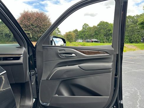 Used 2024 Cadillac Escalade Sport Platinum w/ Heavy-Duty Trailer Package AWD/4WD image 65