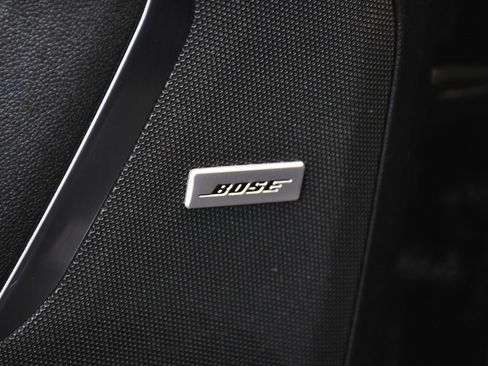 Used 2022 Chevrolet Tahoe LT w/ Luxury Package image 12