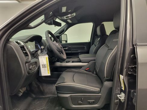 New 2027 RAM 5500 4x4 Crew Cab image 5