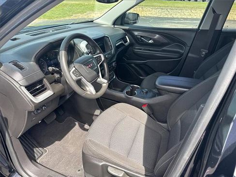 Used 2022 GMC Terrain SLE w/ Elevation Edition image 16