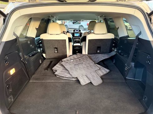 Used 2020 Subaru Ascent Limited image 25
