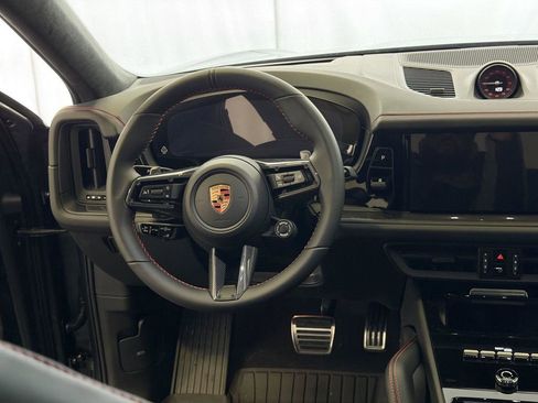 New 2026 Porsche Cayenne GTS AWD/4WD image 20