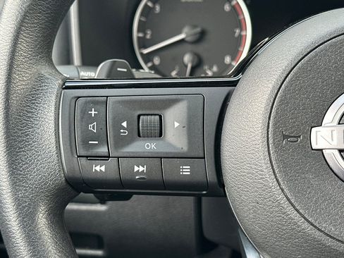 Used 2023 Nissan Rogue SV AWD/4WD image 36