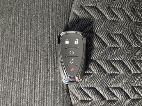 Used 2024 Chevrolet Equinox LT image 32