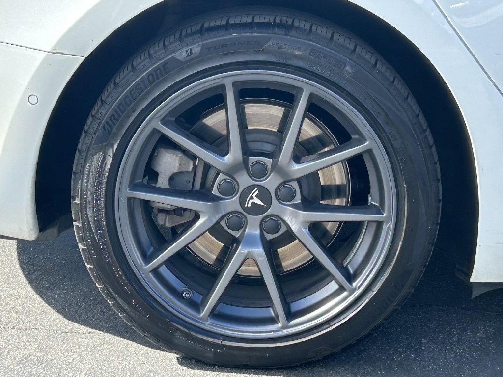 Used 2021 Tesla Model 3 Standard Range Plus RWD image 6