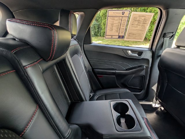 Used 2025 Ford Escape ST-Line AWD/4WD image 32
