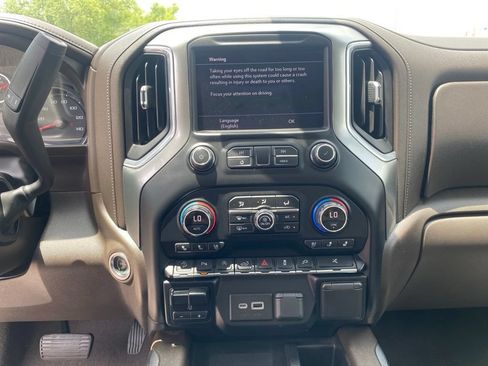 Used 2020 Chevrolet Silverado 1500 LTZ w/ LTZ Texas Edition AWD/4WD image 19