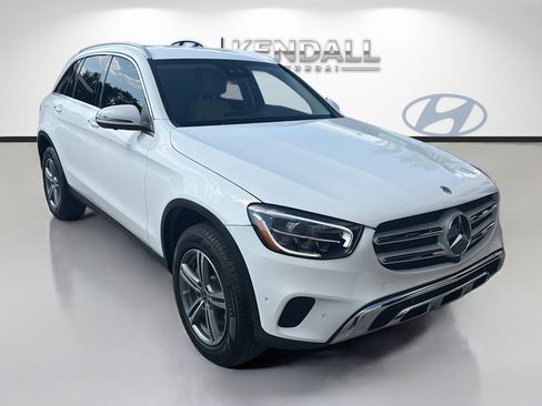 Used 2022 Mercedes-Benz GLC 300 w/ Premium Package Lite image 1