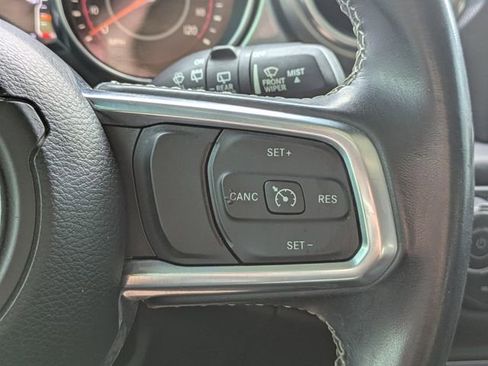 Used 2021 Jeep Wrangler Unlimited Sahara w/ Uconnect 4C Nav & Sound Group AWD/4WD image 30