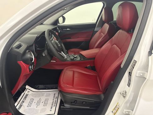 Used 2019 Alfa Romeo Stelvio RWD image 28