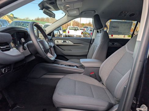 New 2026 Ford Explorer Active image 19