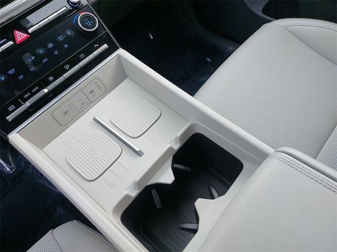 Used 2025 Hyundai Santa Fe SEL image 25