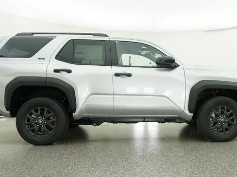 New 2026 Toyota 4Runner SR5 RWD image 27