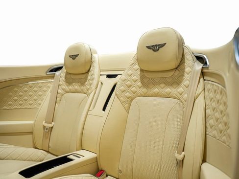 Used 2020 Bentley Continental GT image 37