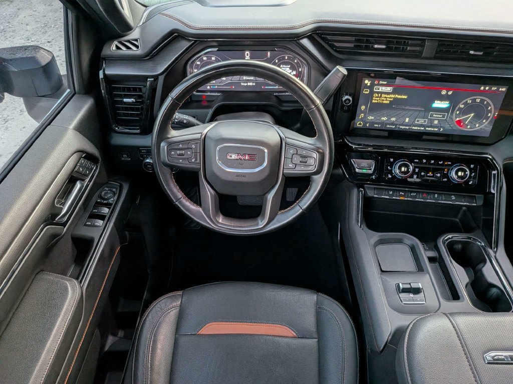 Used 2024 GMC Sierra 2500 AT4 AWD/4WD image 16