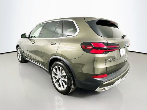 New 2026 BMW X5 xDrive50e image 7