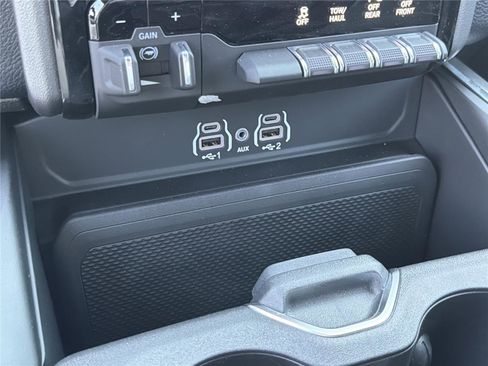 New 2026 RAM 2500 Big Horn AWD/4WD image 30