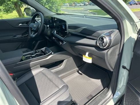 New 2026 Chevrolet Equinox LT w/ Convenience Package II image 36