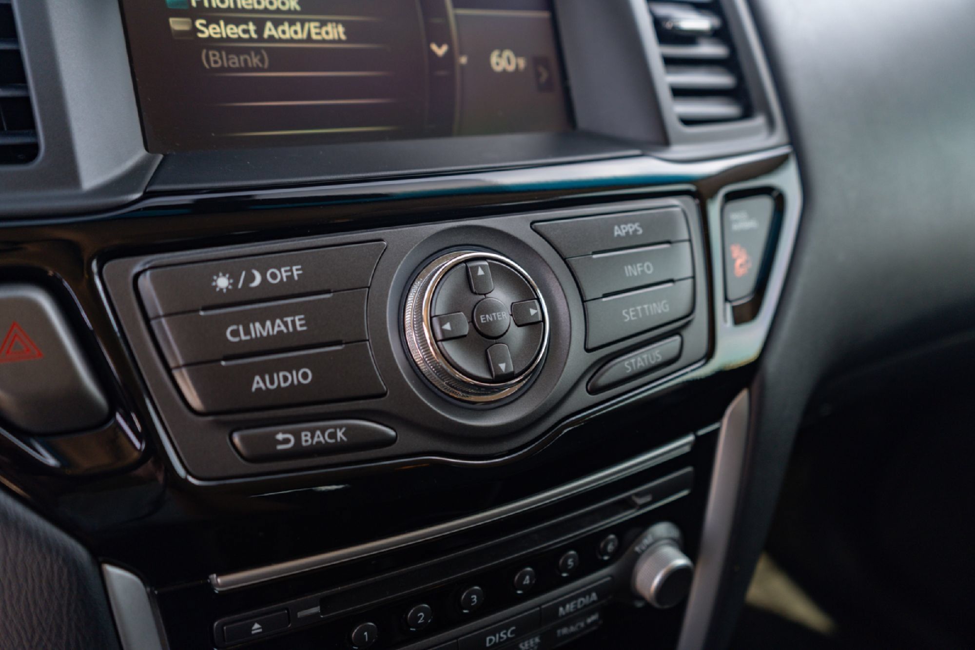 Used 2020 Nissan Pathfinder SV FWD image 18