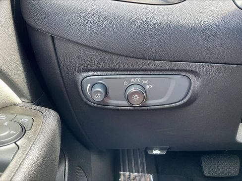 Certified 2023 Chevrolet Equinox LT image 32