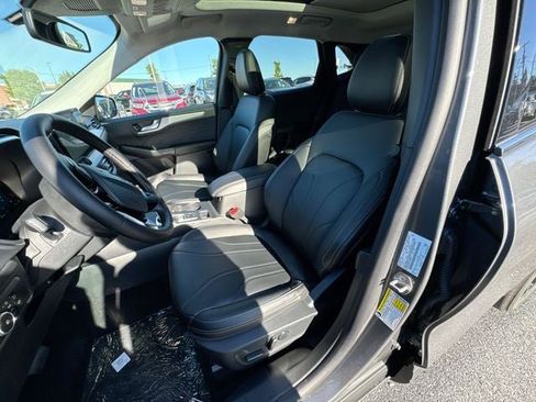 New 2026 Ford Escape Platinum w/ Premium Technology Package image 11