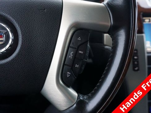 Used 2013 Cadillac Escalade Platinum image 4