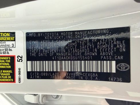 Used 2025 Toyota Camry XLE FWD image 24
