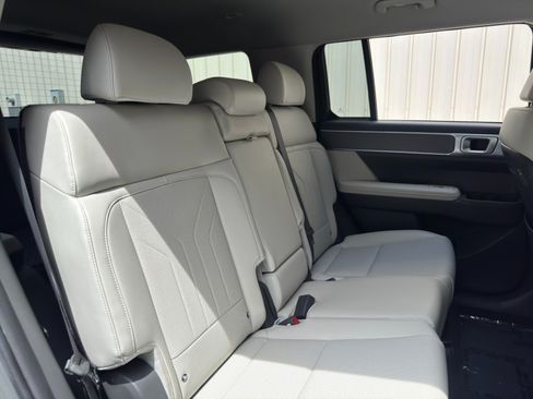 Used 2024 Hyundai Santa Fe SEL FWD image 33