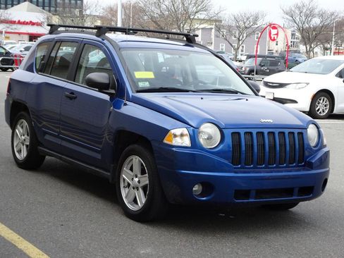 Used 2009 Jeep Compass Sport FWD image 3
