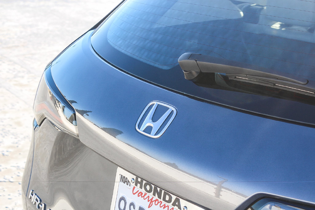 Certified 2025 Honda HR-V LX image 8