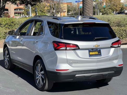 Used 2022 Chevrolet Equinox Premier image 25
