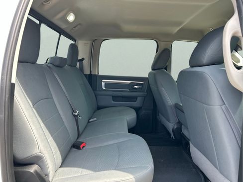 Used 2018 RAM 2500 SLT AWD/4WD image 11