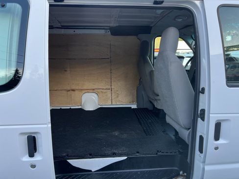 Used 2010 Ford E-150 and Econoline 150 image 18